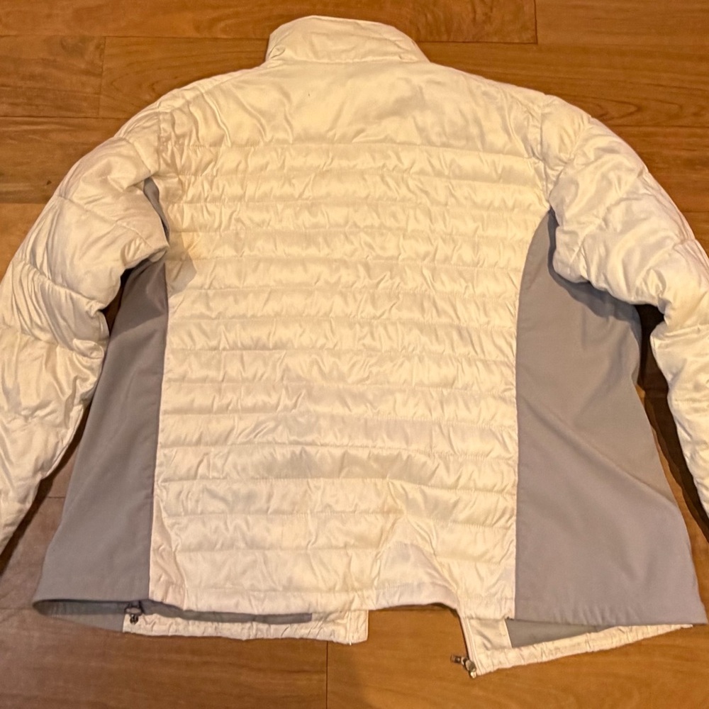 White and Gray Puffer Jacket Columbia 3x